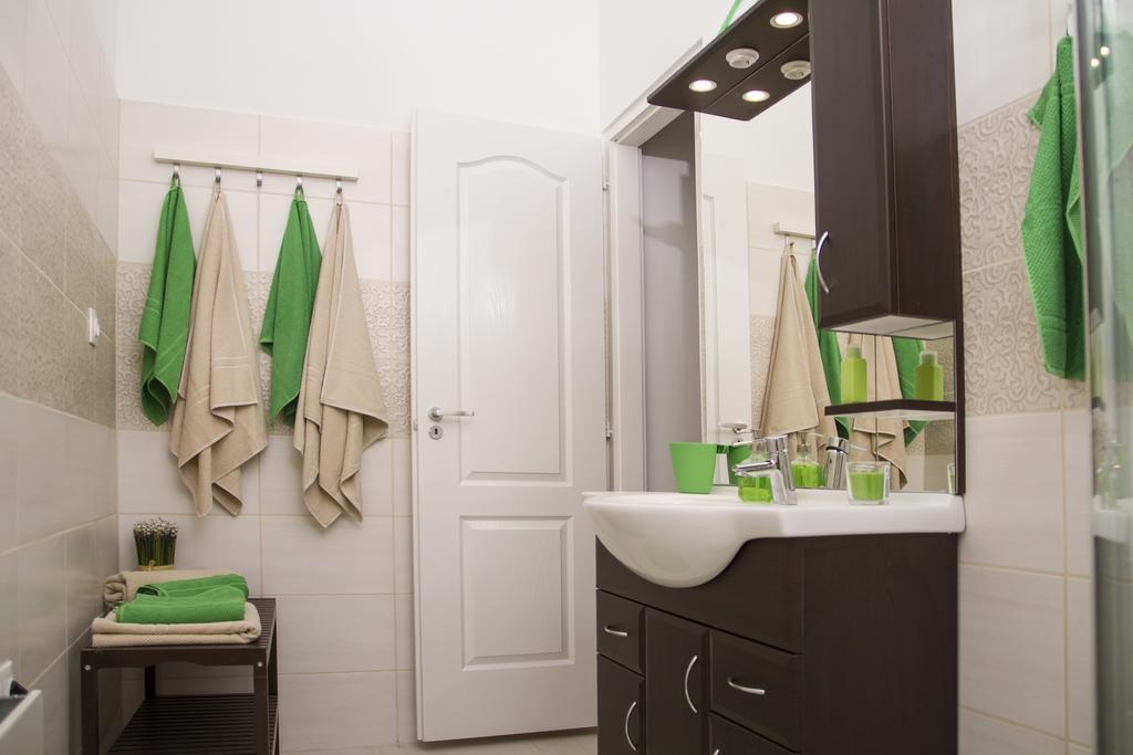 Lovag Apartman Budapest Exteriör bild