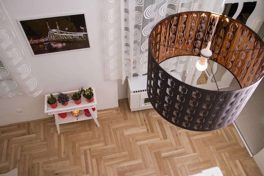 Lovag Apartman Budapest Exteriör bild