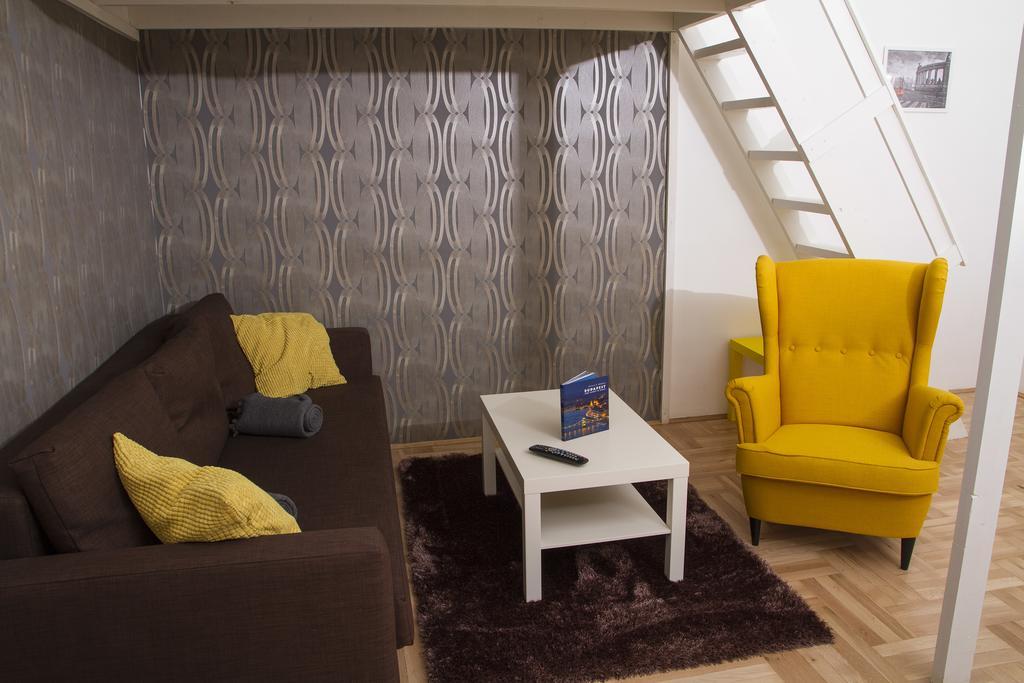 Lovag Apartman Budapest Exteriör bild