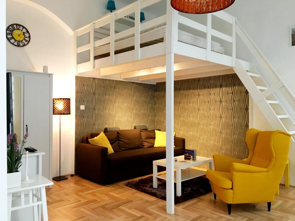 Lovag Apartman Budapest Exteriör bild